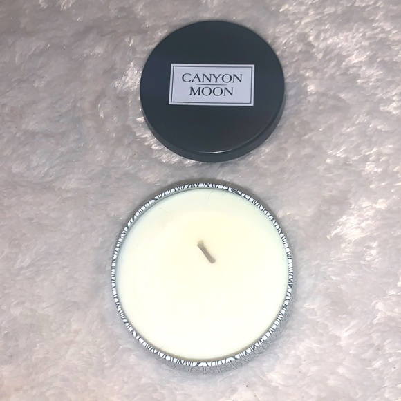 🎁GIFT New Canyon Moon Vanilla Orchid Designer Candle - Picture 3 of 5